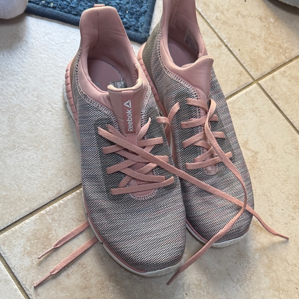 Reebok Women's Pink and Black Athletic Shoes